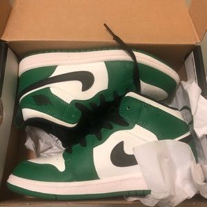 green jordan 1 big kids